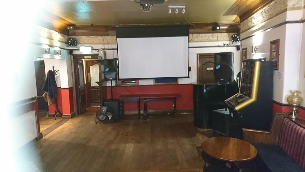 קיילי The King'S Head Hotel מראה חיצוני תמונה